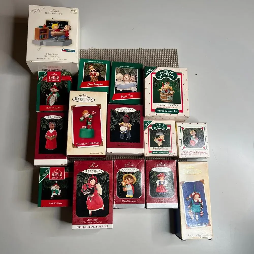 Vintage Hallmark Keepsake Ornament Lot‎ of 15 w/ Boxes – Peanuts Magic, Artist